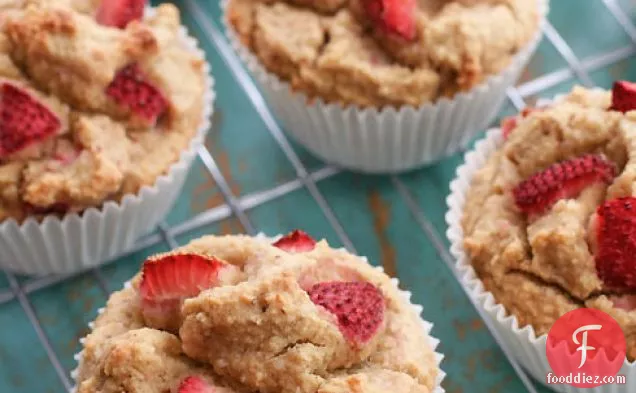 Gluten-free Whole Grain Strawberry Muffins