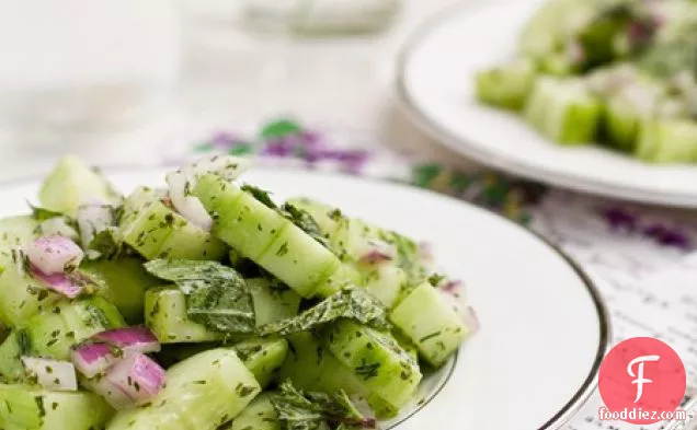 Refreshing Cucumber Salad With Creamy Mint Dressing