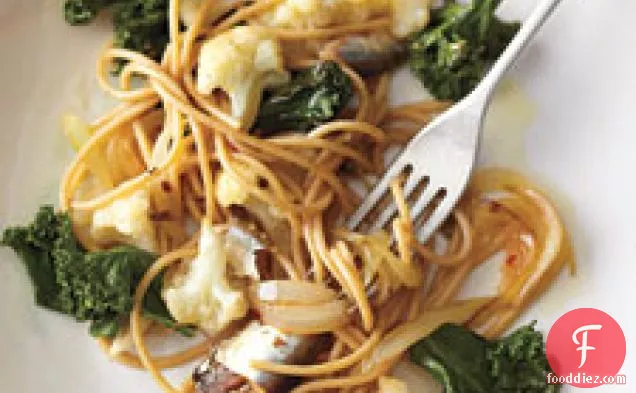 Spaghetti With Sardines, Cauliflower, And Kale