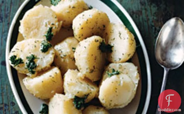 Boiled Potatoes With Parsley And Dill