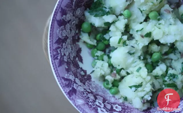 Smashed New Potatoes With Fresh Peas, Parsley, And Chives