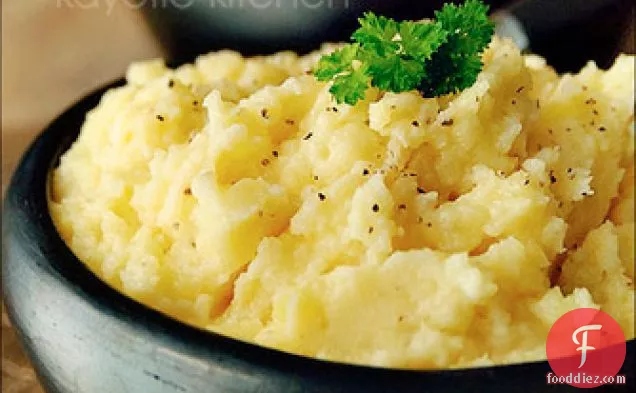 Mom’s Mashed Cheese Potatoes