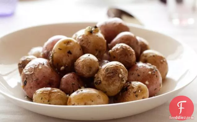 Roasted Baby Potatoes with Herbs