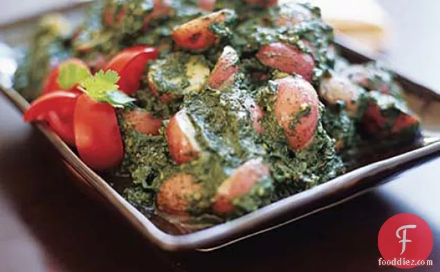 Coriander-Spiced New Potatoes in Spinach Sauce