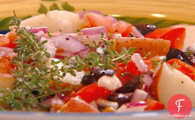 Potatoes with Onions, Olives and Tomatoes