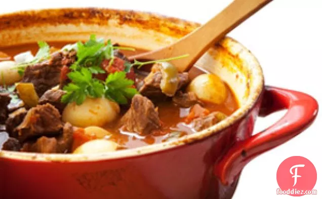 Rachael Ray's Autumn Beef Stew With Apple, Onion and Roasted Garlic