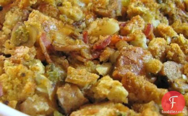 Stuffing With Mushrooms, Sausage And Bacon