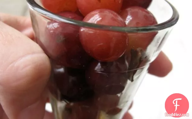 Spicy Pickled Grapes