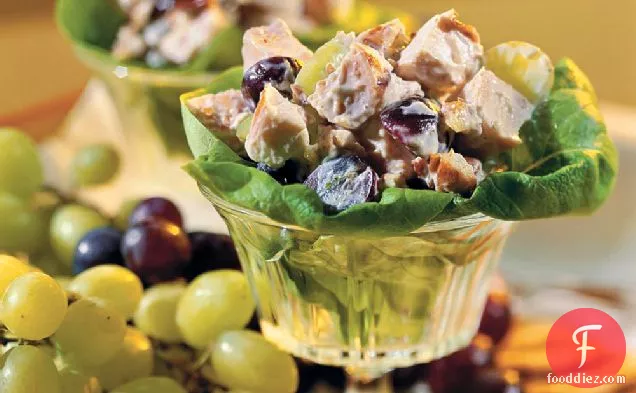 Chicken Salad With Grapes and Pecans