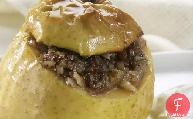 Spiced Baked Apple with Walnuts