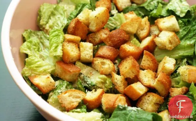 Caesar Salad With Toasty Garlic Croutons