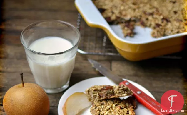 4-ingredient Banana Oat Bars (with Options!)