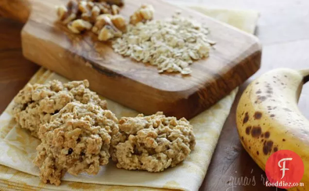 Chewy Low Fat Banana Nut Oatmeal Cookies