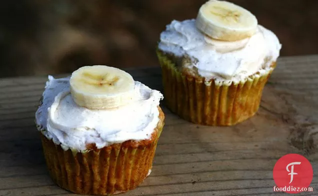 Banana Cupcakes With Cinnamon Honey Frosting
