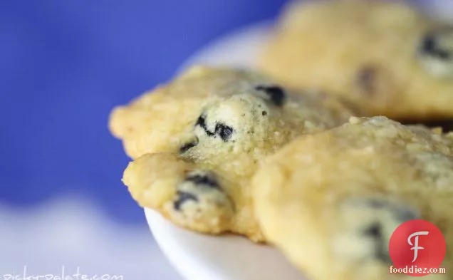 Honeyed Banana Berry Cake Cookies….4 Ingredients