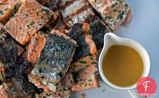 रात का खाना आज रात: साइट्रस ड्रेसिंग के साथ सामन