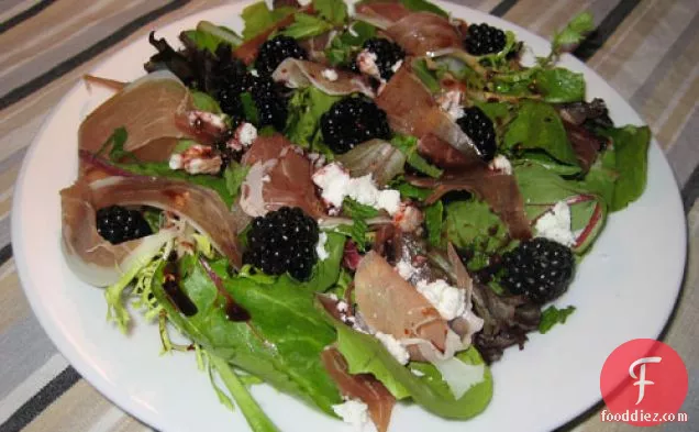 Blackberry Salad With Blackberry Vinaigrette