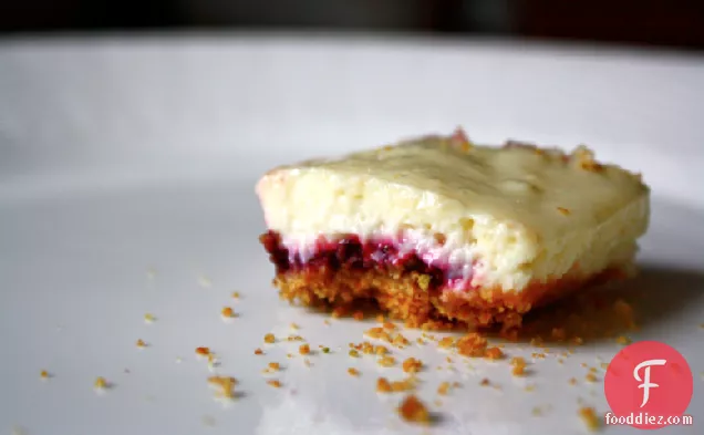 Key Lime And Blackberry Bites With A Graham Cracker Crust