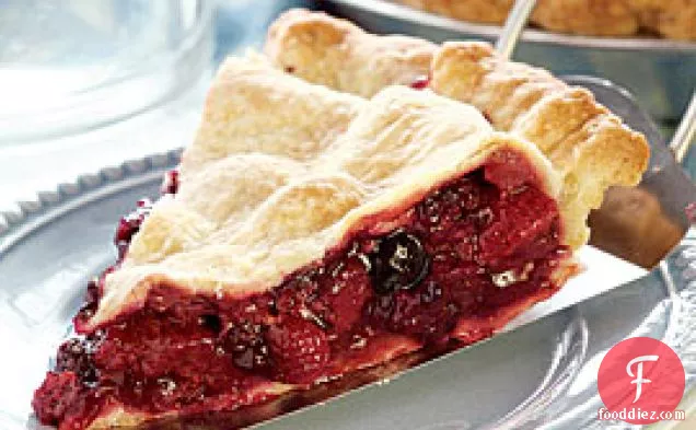 Double-crust Jumble Berry Pie