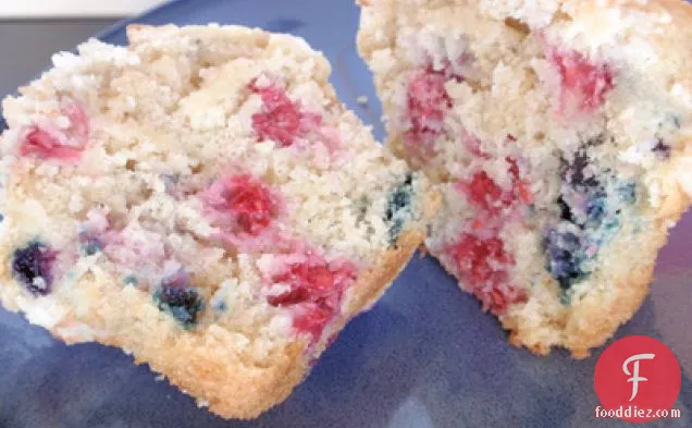 Blueberry Raspberry Streusel Muffins