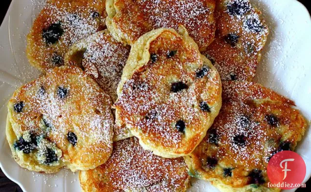 Blueberry Pancakes + Pancake 101