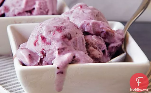 ब्लूबेरी चीज़केक आइसक्रीम