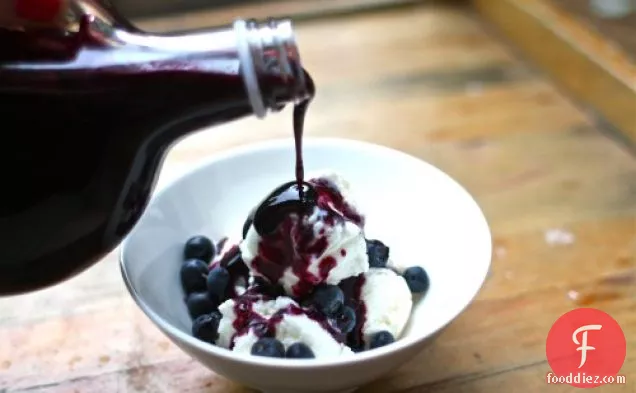 Sweet Summertime Blueberry Syrup