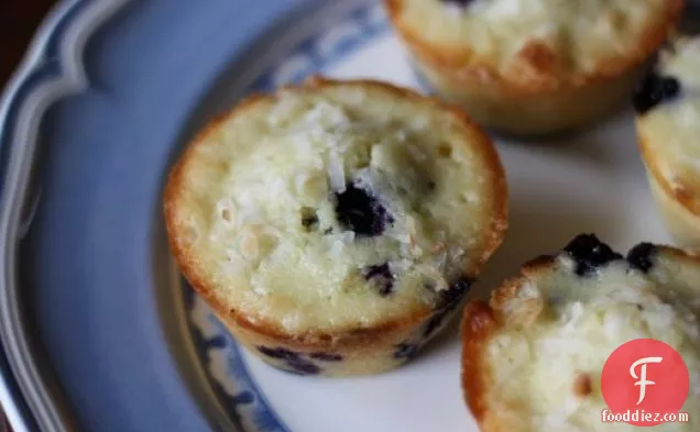 Individual Blueberry-coconut Pound Caked