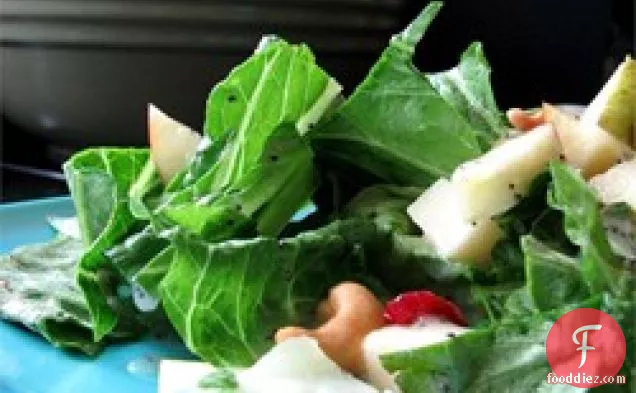 नींबू खसखस ड्रेसिंग के साथ शीतकालीन फलों का सलाद