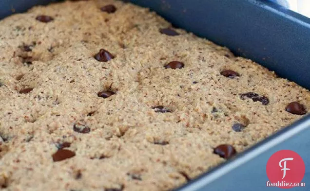 Gluten-free Breakfast Bars Recipe With Quinoa Flakes, Hazelnuts