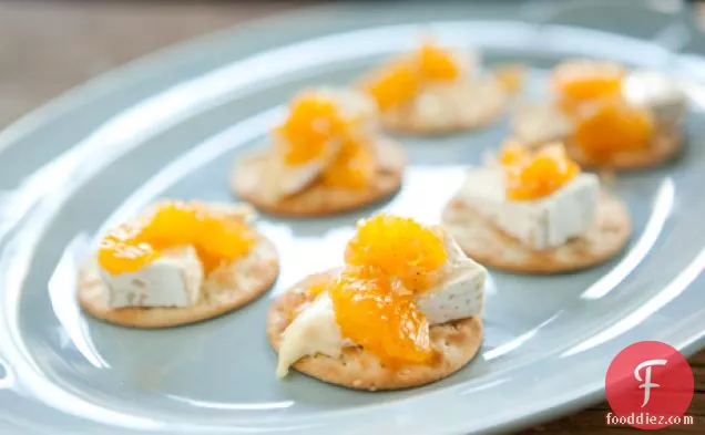 Brie With Clementine Chutney