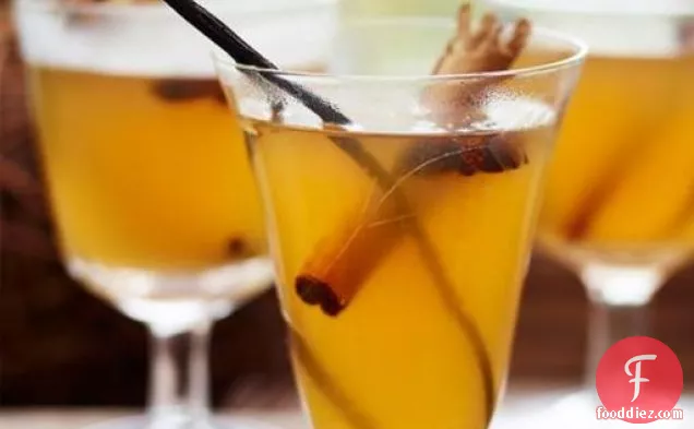 Incredible Mulled Cider