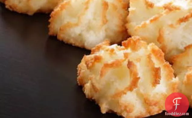 Coconut And Chocolate Macaroons