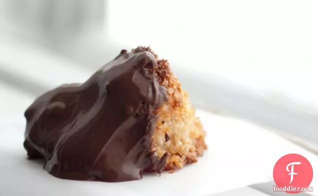 Dark Chocolate-dipped Maple Macaroons