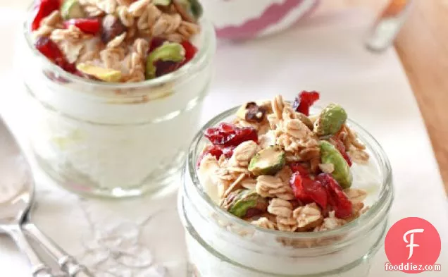 Granola With Cranberries And Pistachios
