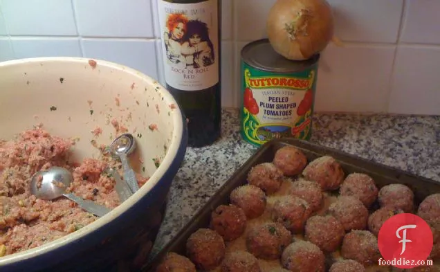 Meatballs With Currants And Pine Nuts