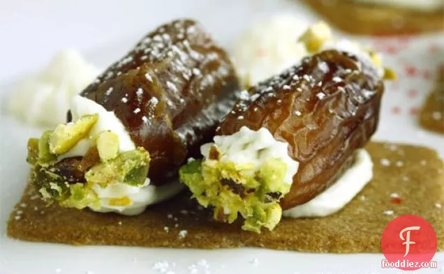 Stuffed Dates With Pistachios