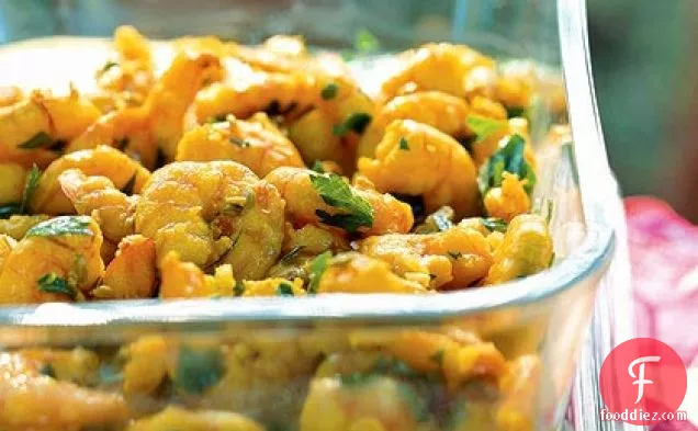 सौंफ के बीज के साथ केसर झींगा