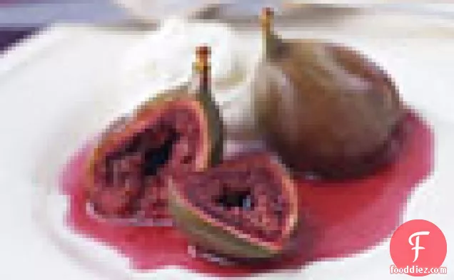 Baked Figs with Grand Marnier and Whipped Cream