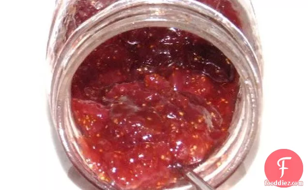 ताजा अंजीर और स्ट्रॉबेरी जैम