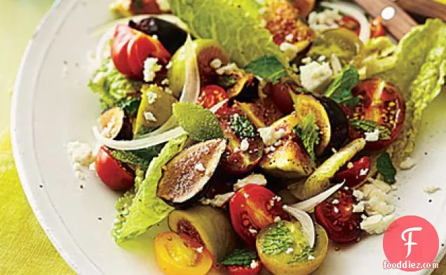 Fig, Tomato, and Sweet Onion Salad