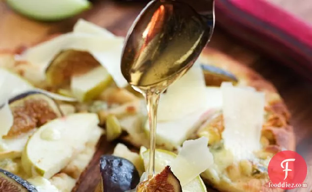 Warm Fig, Apple And Gorgonzola Flatbread Recipe