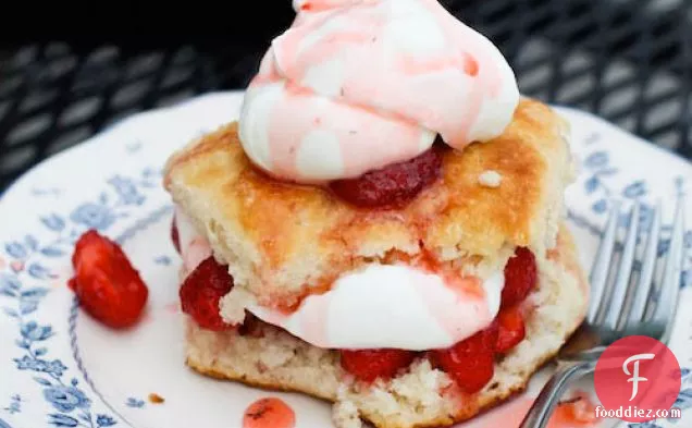 Mom’s Strawberry Shortcake
