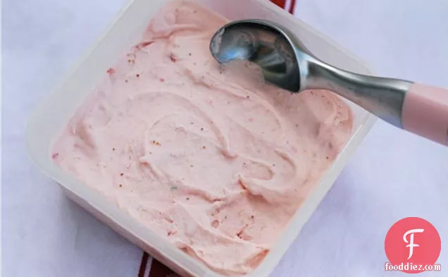 Roasted Strawberry Shortcake Ice Cream