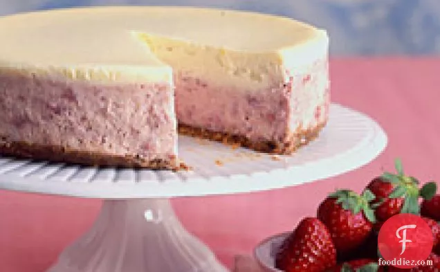 Strawberries-and-cream Cheesecake