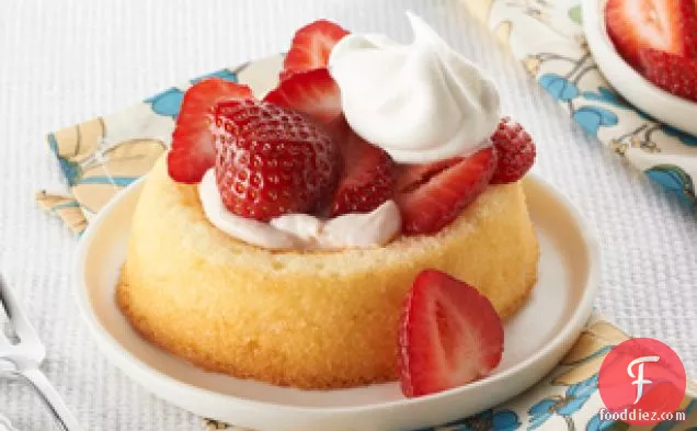 Creamy Strawberry Shortcakes