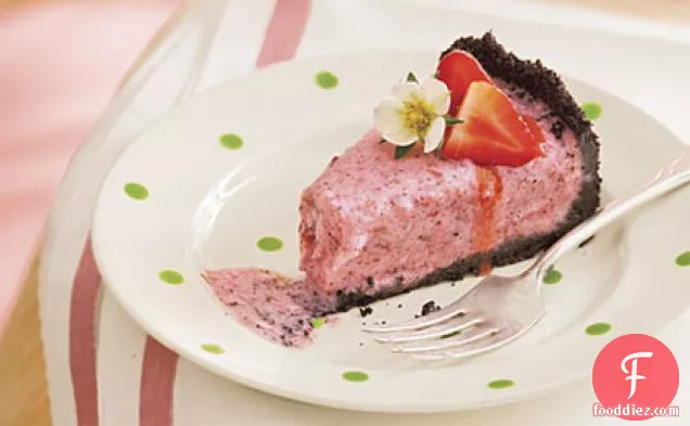 Creamy Strawberry-Mint Pie