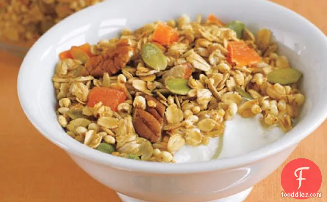 Granola with Pecans, Pumpkin Seeds and Dried Mango