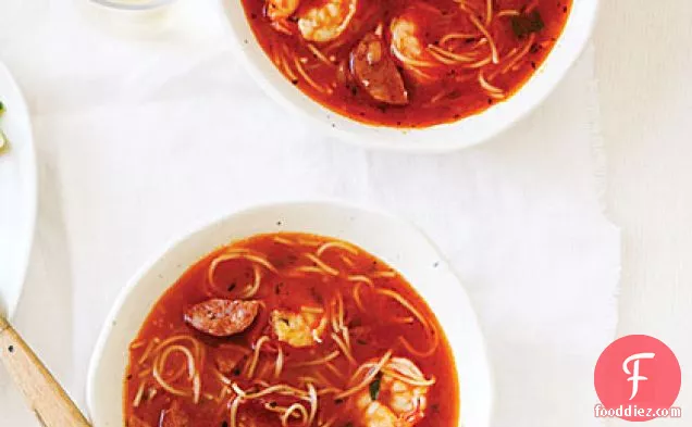 टोस्टेड पास्ता के साथ कोरिज़ो और झींगा