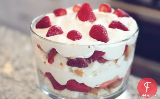 Strawberries ‘n’ Cream Trifle